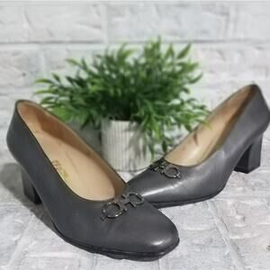 Salvatore Ferragamo silver grey heel pump